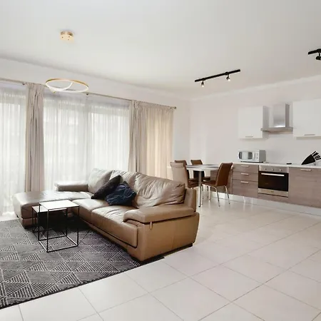 公寓 Cozy, Modern In The Heart Of St Julians *