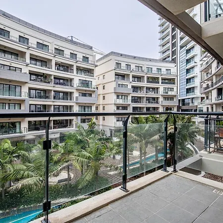 Cozy, Modern In The Heart Of St Julians